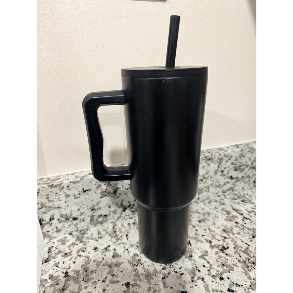 Simple Modern 40oz Trek Tumbler Matte Black Stainless Steel Travel Mug Used